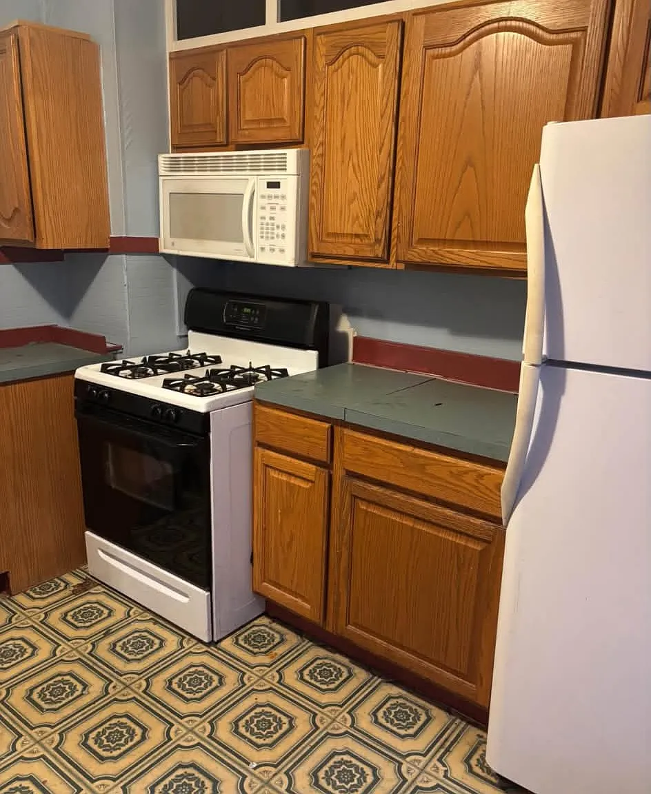 3 bed, 2000 sqft, $600 — Photo 1