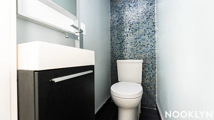 Rented by Nooklyn NYC LLC | media 34