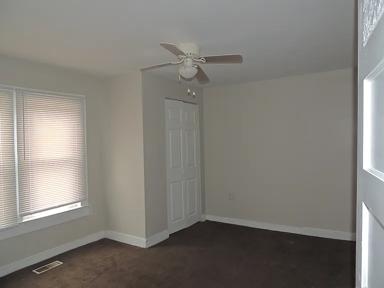 1505 Murchison Roadteachers Dr — Photo 6