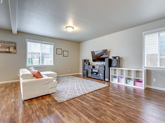 3rd image of 10504 NE 112th Pl