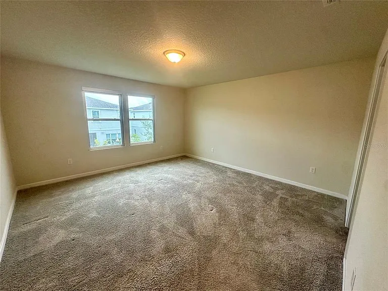 1261 Regal King Dr — Photo 9