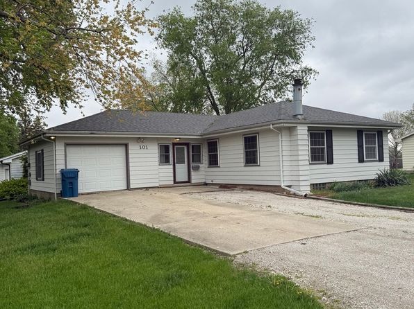 101 White Rd, Stanford, IL 61774