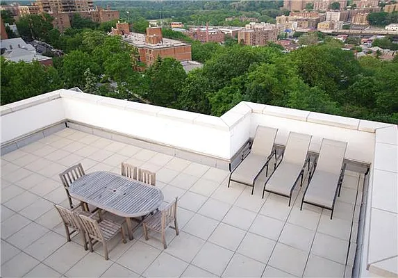 Rented by Exclusive Properties Sotheby's International Realty | media 41