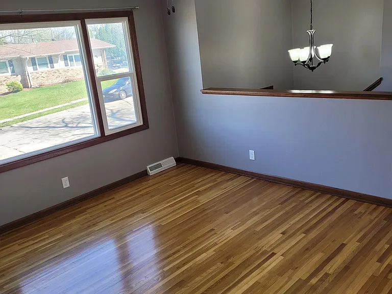 4712 Western Ave — Photo 3