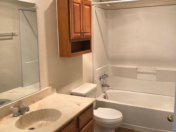4th image of 11104 Senac Pl NE APT 2