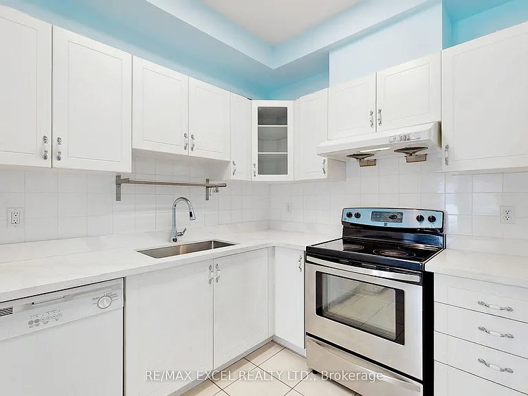 24 John Gary Dr — Photo 13