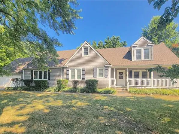 701 W 4th Ave, Garnett, KS 66032