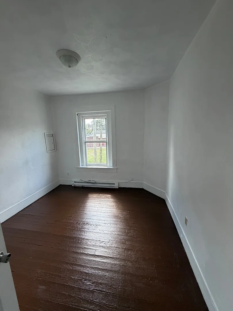 424 S Saratoga St - 424 S Saratoga Unit D — Photo 2
