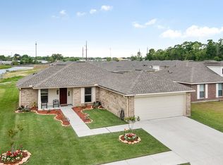 1132 Point Andrew Dr, Gonzales, LA 70737