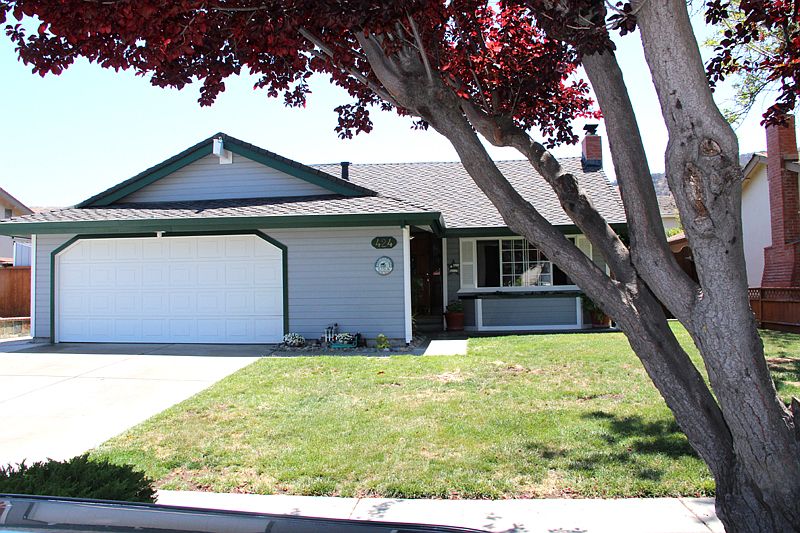 1st image of 424 Sautner Dr