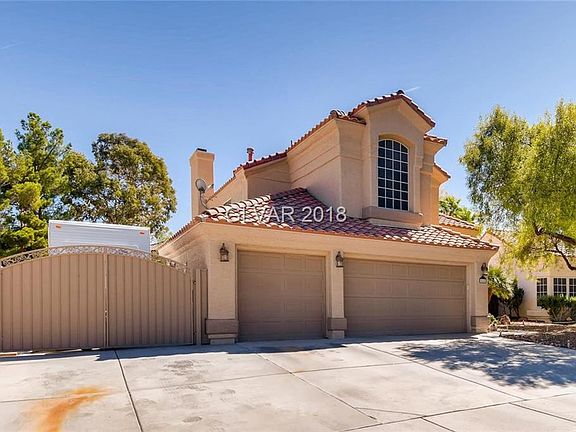 3rd image of 4640 Victoria Beach Way