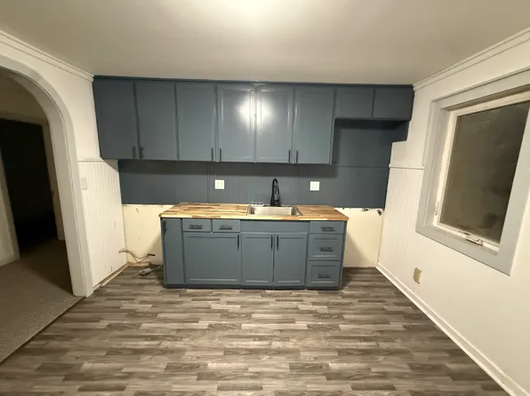 215 9th St NW #3, Bemidji, MN 56601
