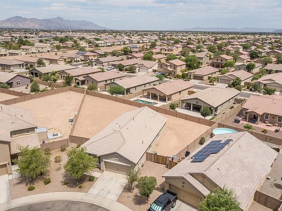 3rd image of 42522 W Arvada Ln