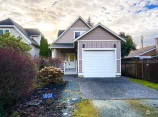 1002 Greenleaf Ave, Burlington, WA