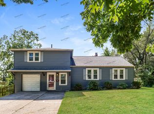 2501 NE 52nd St, Kansas City, MO 64118