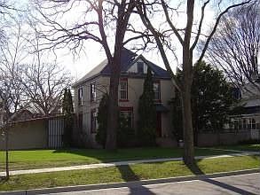 1st image of 805 7th Ave N