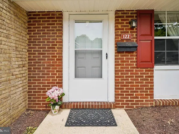 122 Merryman Ct, Annapolis, MD 21401