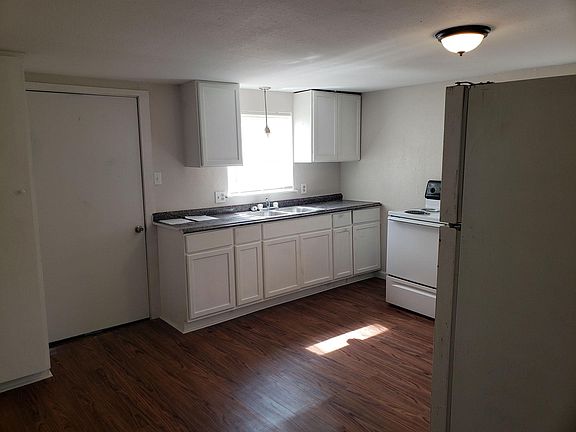 2nd image of 215 Allende St