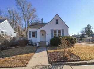 827 W 4th St, Sioux Falls, SD 57104