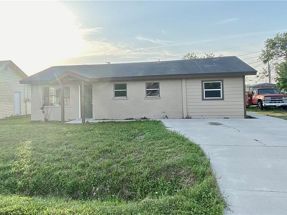 1st image of 104 Marilyn Dr