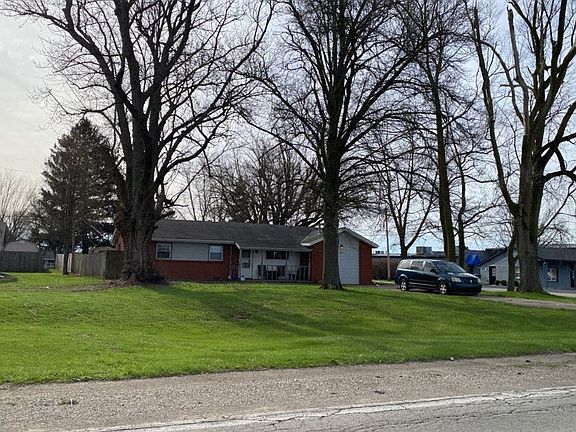 3rd image of 4700 N Broadway Ave