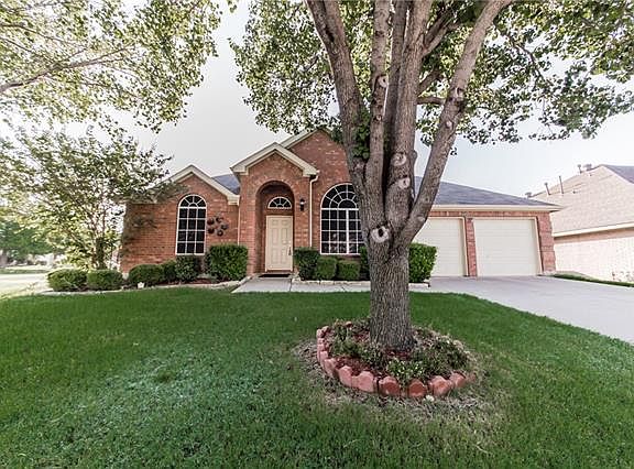 3rd image of 3001 Ottawa Ln