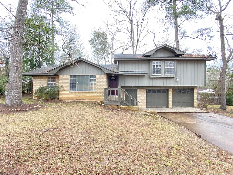 218 Hollywood Dr — Photo 10