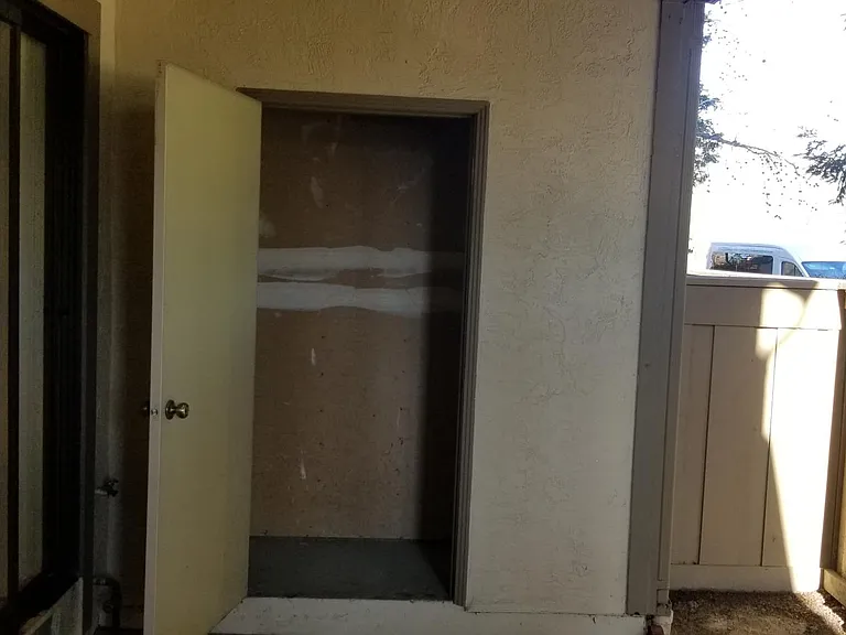 1183 N Abbott Ave — Photo 13
