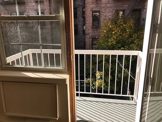 Rented by Olympic CIty Real Estate | media 1