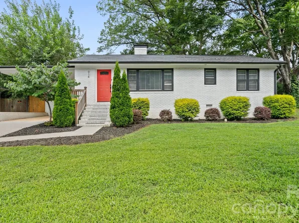 914 Crestmere St, Charlotte, NC 28208