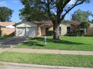 3825 Finley Rd, Irving, TX 75062