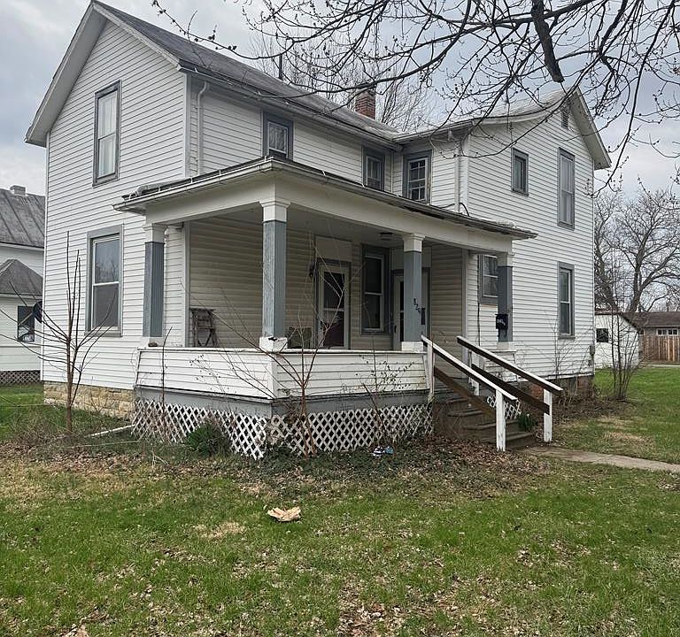 1st image of 829 Prospect St