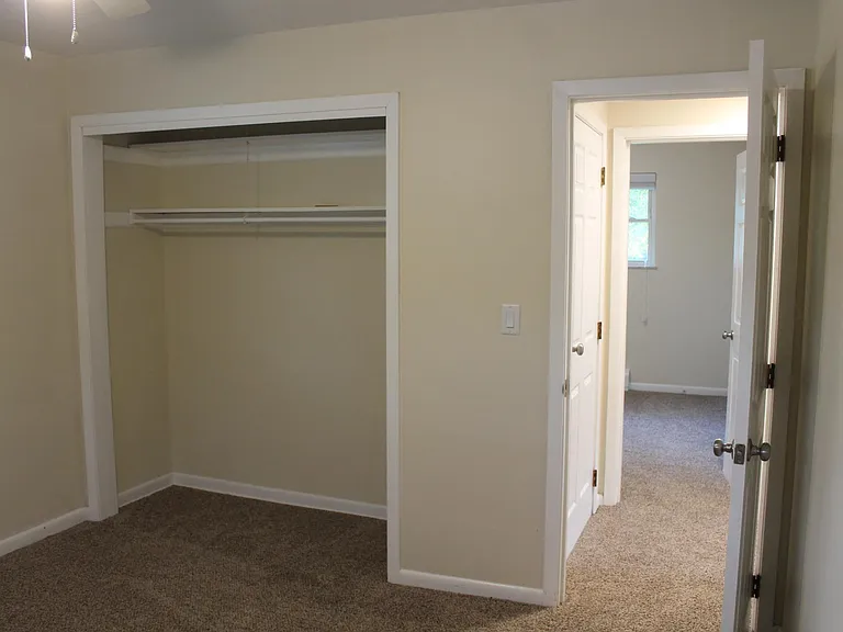 507 Greenfield Ln #2 — Photo 18