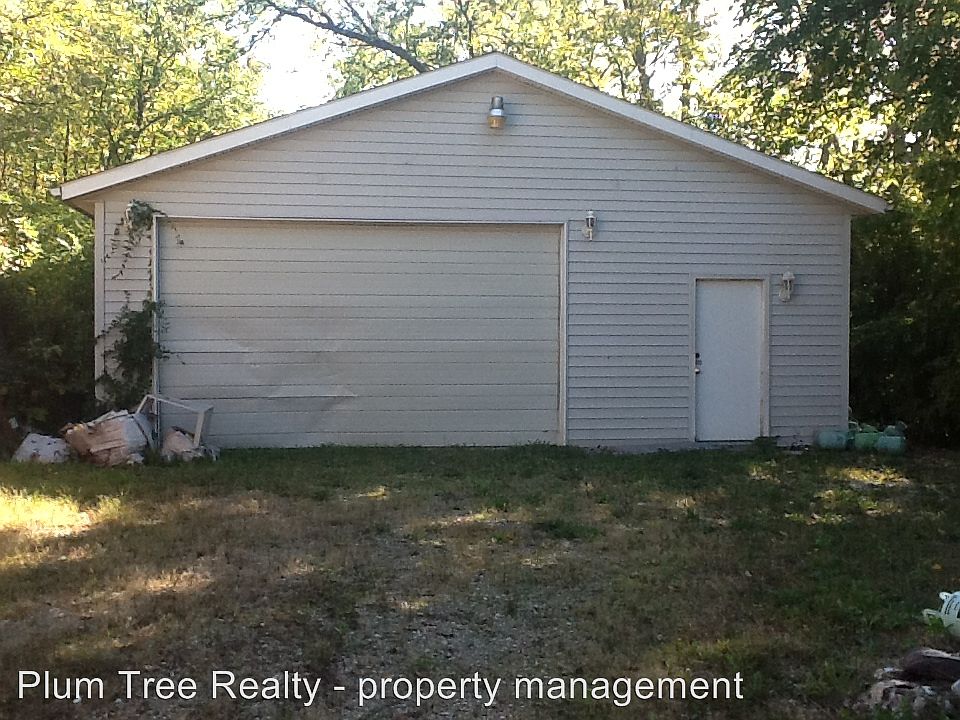 2nd image of 111 Lylburn Rd