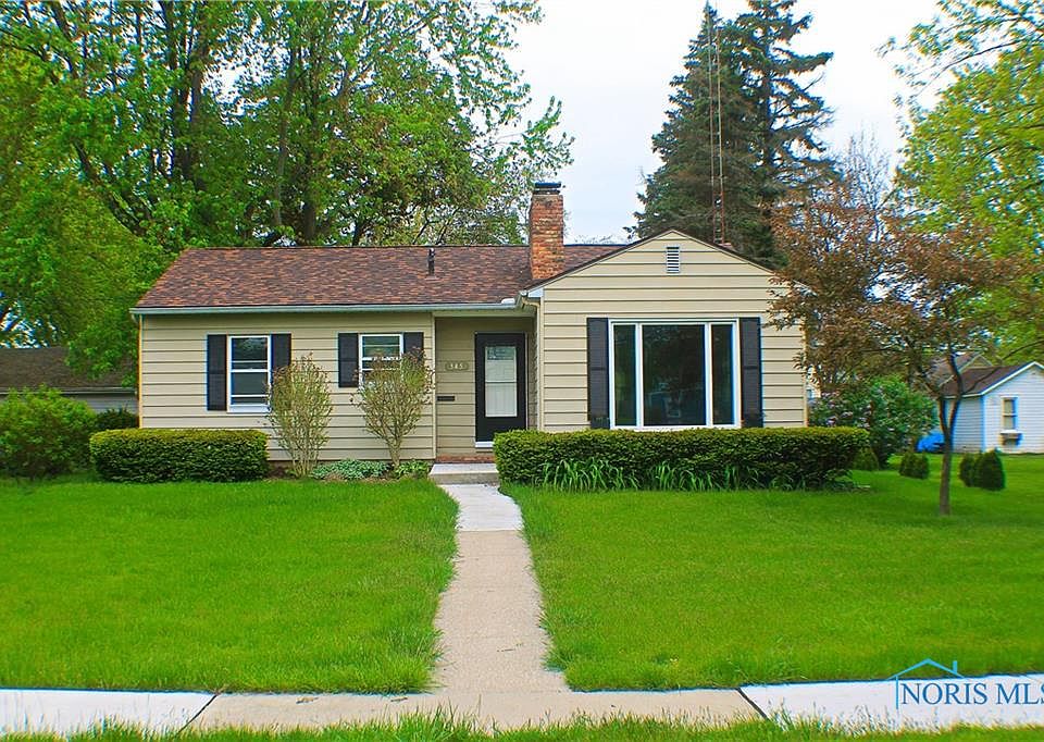 1st image of 345 E 5th St
