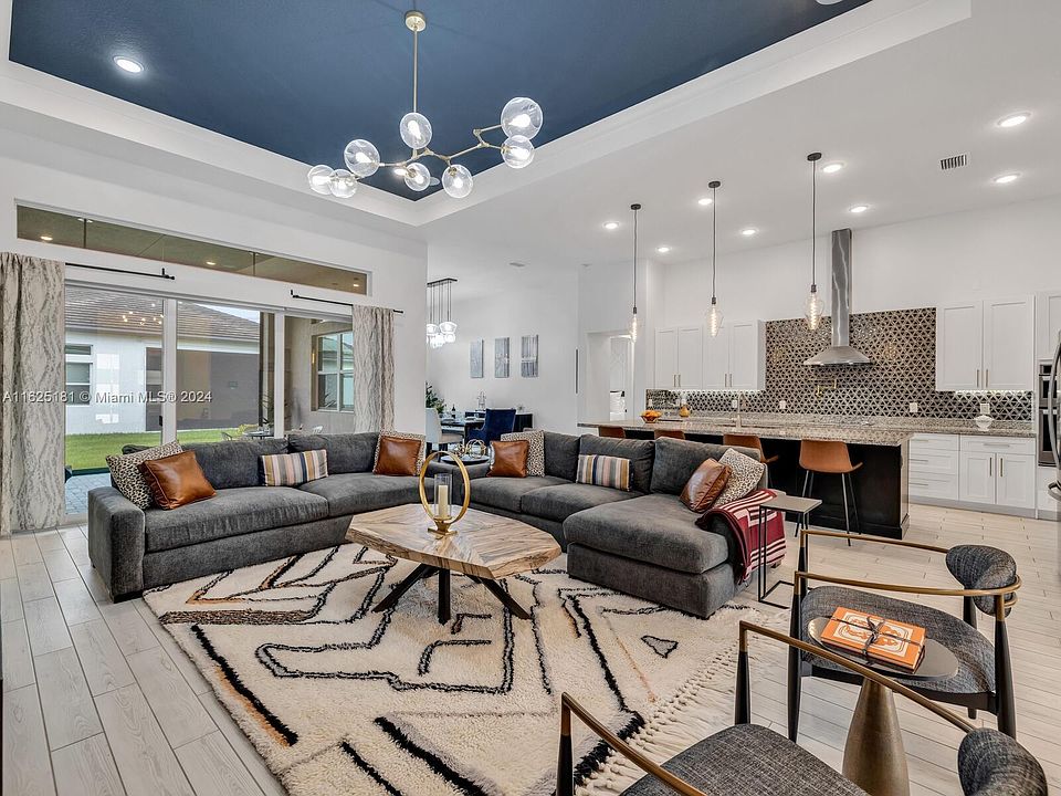 1st image of 6365 Esprit Way
