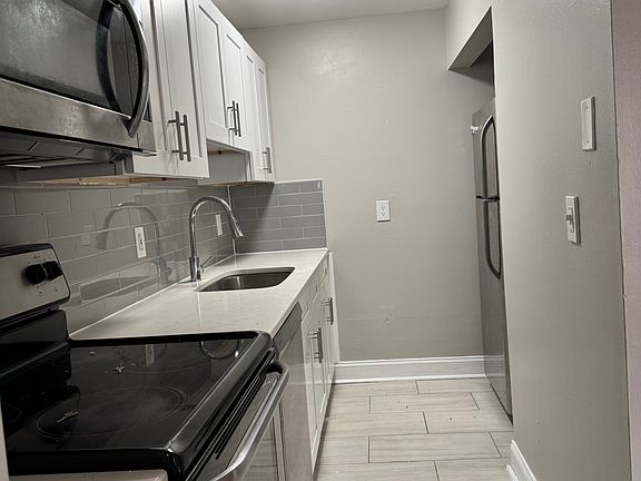 3rd image of 4315 W North A St APT 3