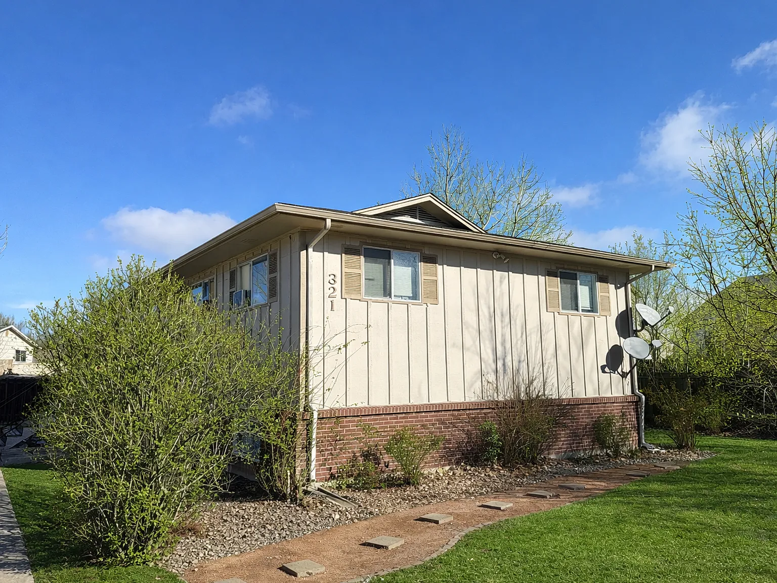321 Bonnie Court — Photo 1