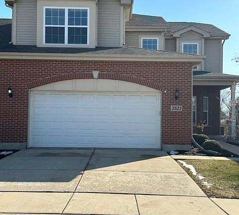 3rd image of 2521 Cedar Hill Ln