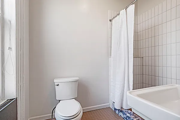 Rented by Level Group | media 10