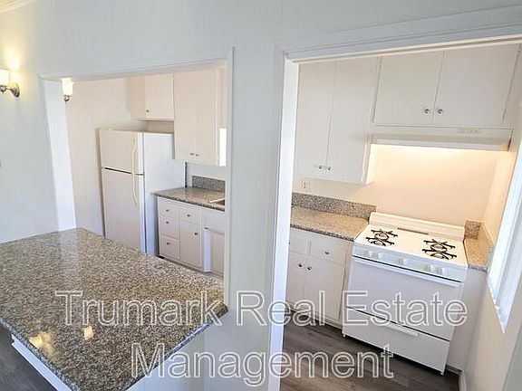 5th image of 1121 E Palmer Ave APT 7