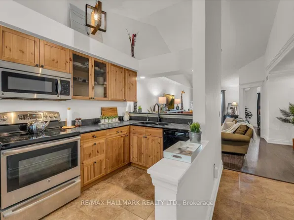 109 Bristol Rd E Unit 143, Mississauga, ON L4Z 3P6