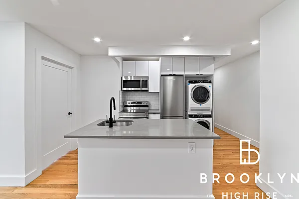 Rented by Brooklyn High Rise LLC | media 17