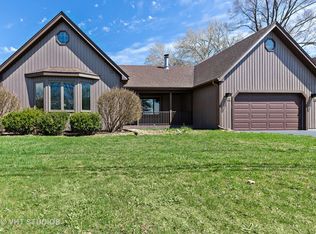 269 N 1st St, Gurnee, IL