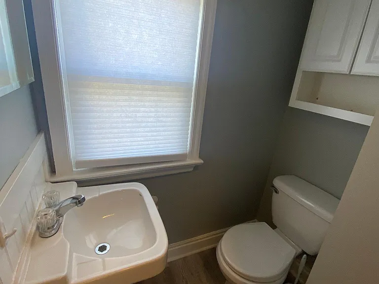 615 Central Ave #2 — Photo 5