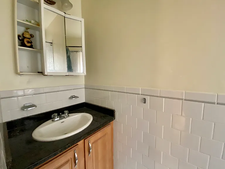 55 Queensberry St #4 — Photo 11