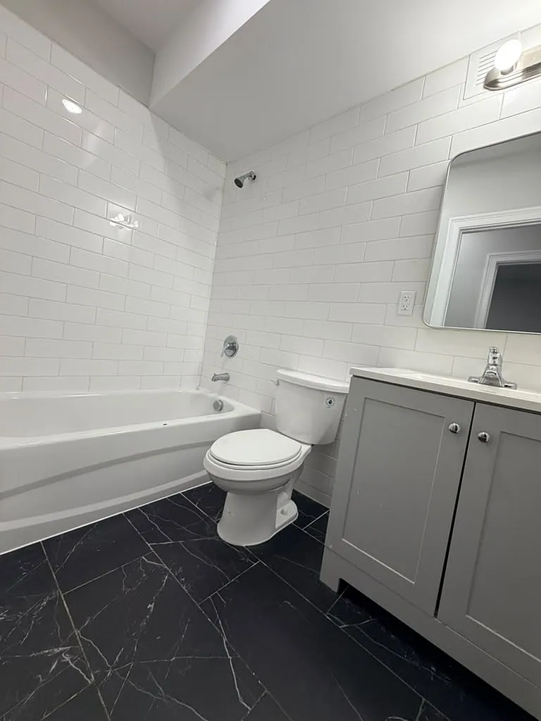 3 bed, $2,350 — Photo 3