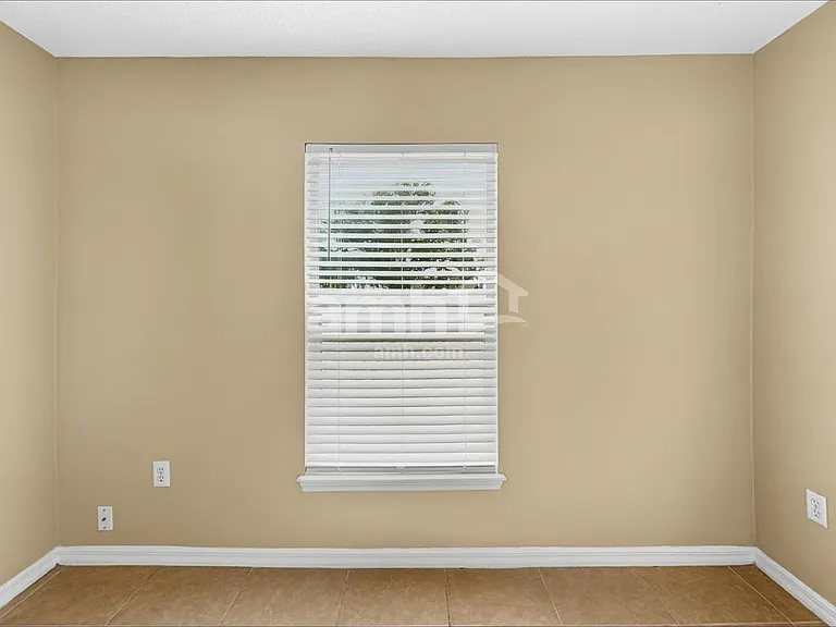 950 Woodsong Way — Photo 15
