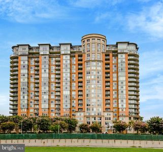 8220 Crestwood Heights Dr APT 412, Mc Lean, VA, 22102