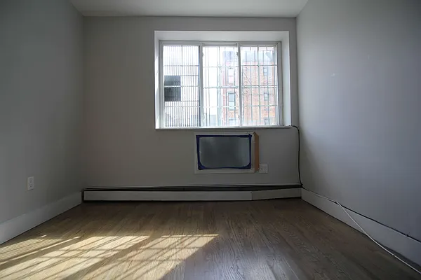 Rented by Nooklyn NYC LLC | media 19